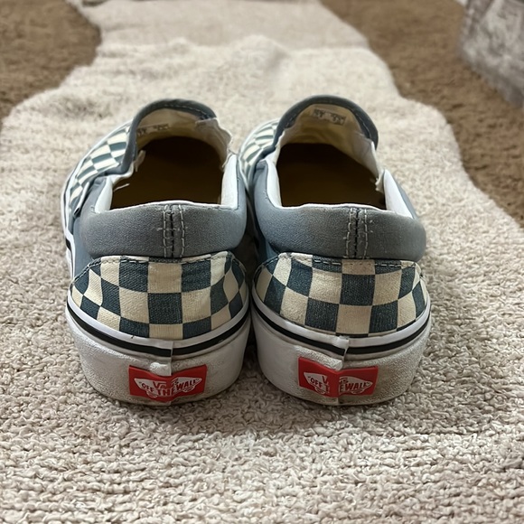 Vans - Picture 3 of 5